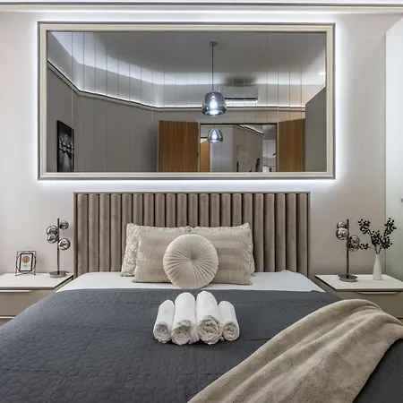 High-end Luxurious Royal In The Heart Of Budapest