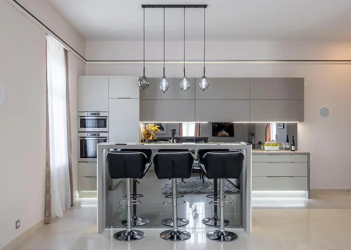 High-end Luxurious Royal In The Heart Of * Budapest